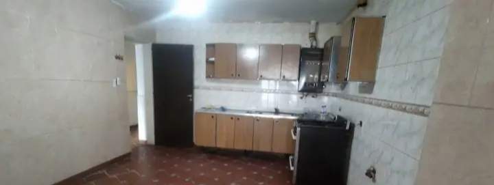 Alq. Casa c2 dorm B Villa Cabrera.