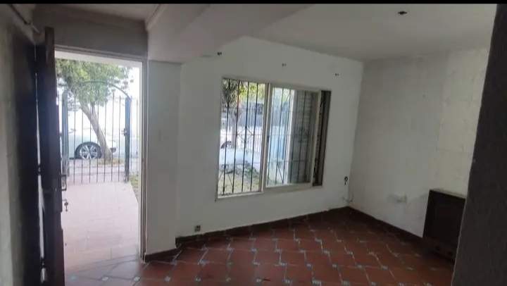 Alq. Casa c2 dorm B Villa Cabrera.