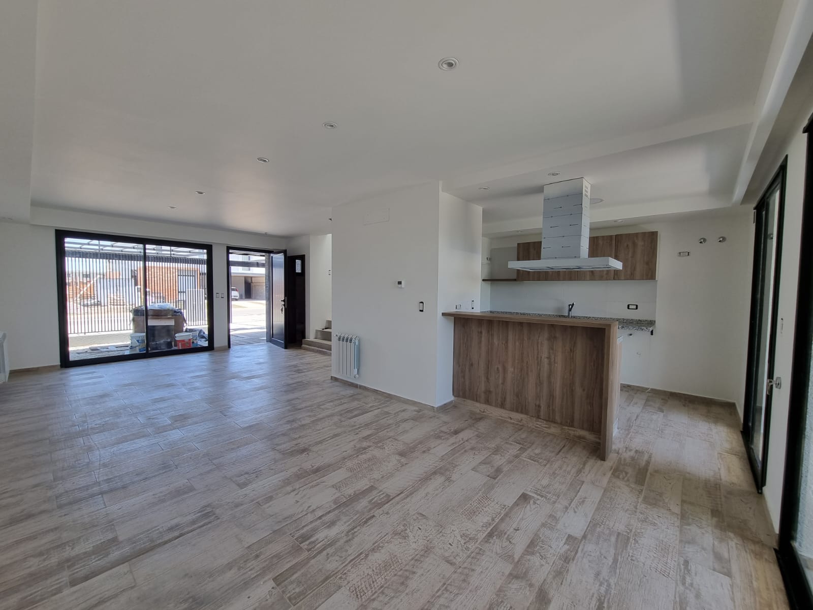 DOCTA BOULEVARD DUPLEX TRES DORMITORIOS EN ALQUILER
