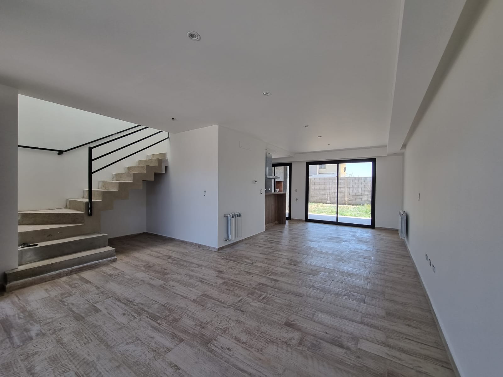 DOCTA BOULEVARD DUPLEX TRES DORMITORIOS EN ALQUILER