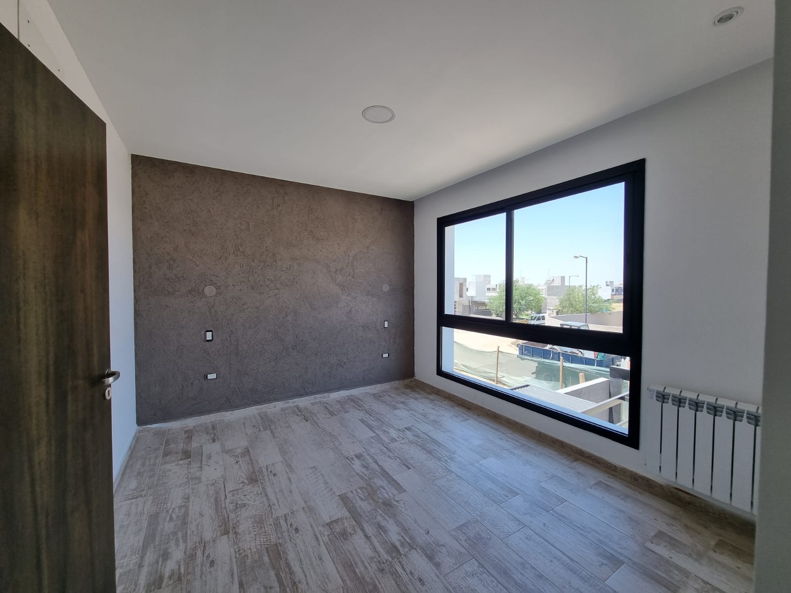 DOCTA BOULEVARD DUPLEX TRES DORMITORIOS EN ALQUILER