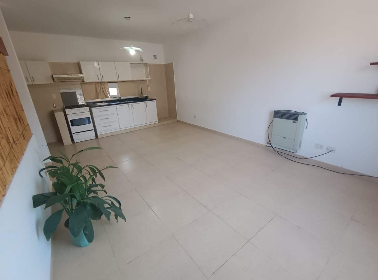 ALQUILER DEPARTAMENTO DOS DORMITORIOS CON COCHERA       B PUEYRREDON