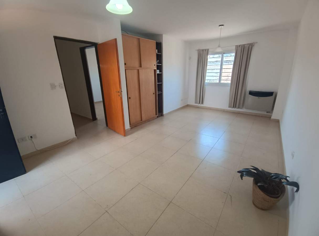 ALQUILER DEPARTAMENTO DOS DORMITORIOS CON COCHERA       B PUEYRREDON