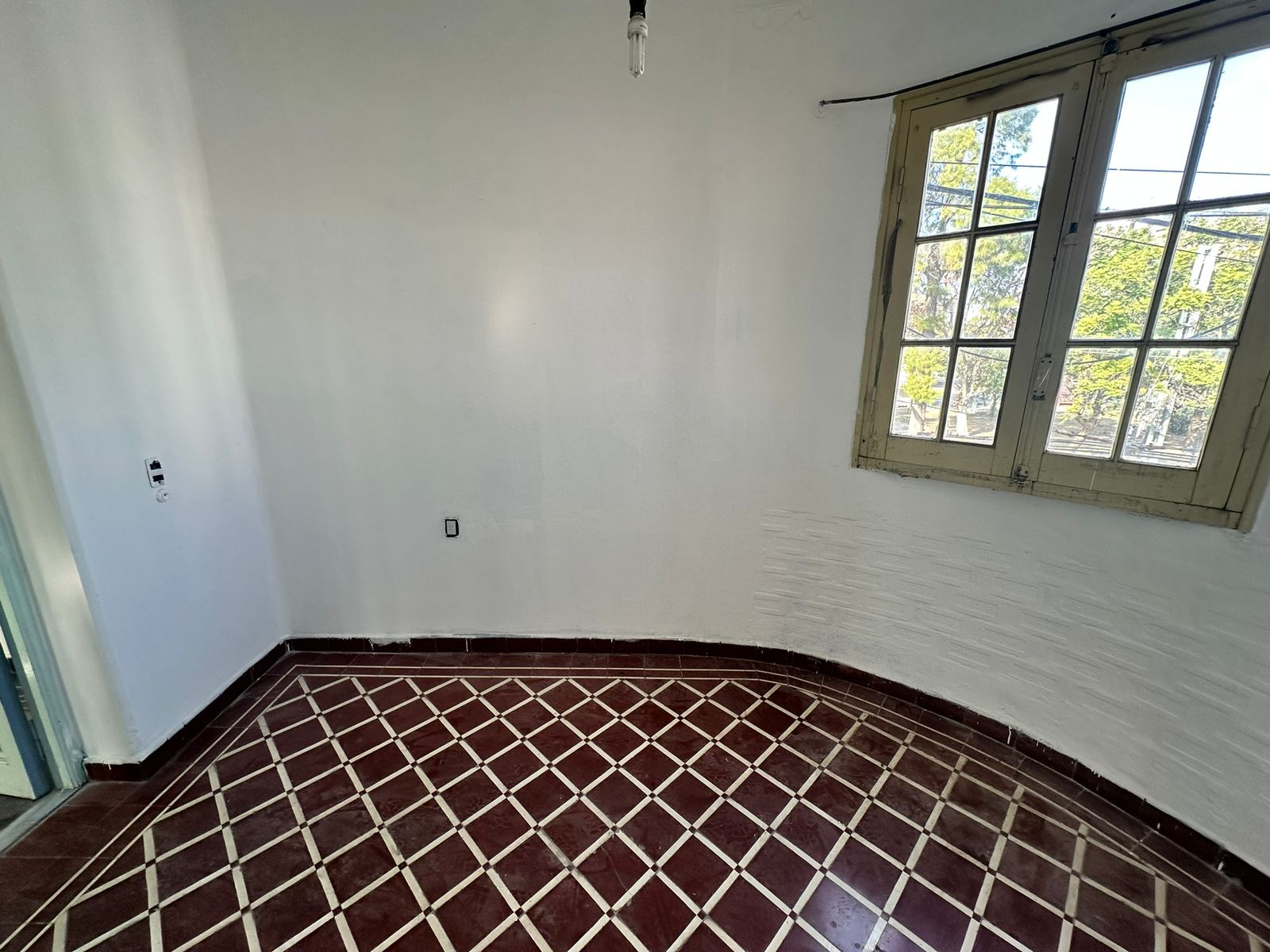 Alquiler  Propiedad Comercial en Planta Alta  San Vicente, Córdoba