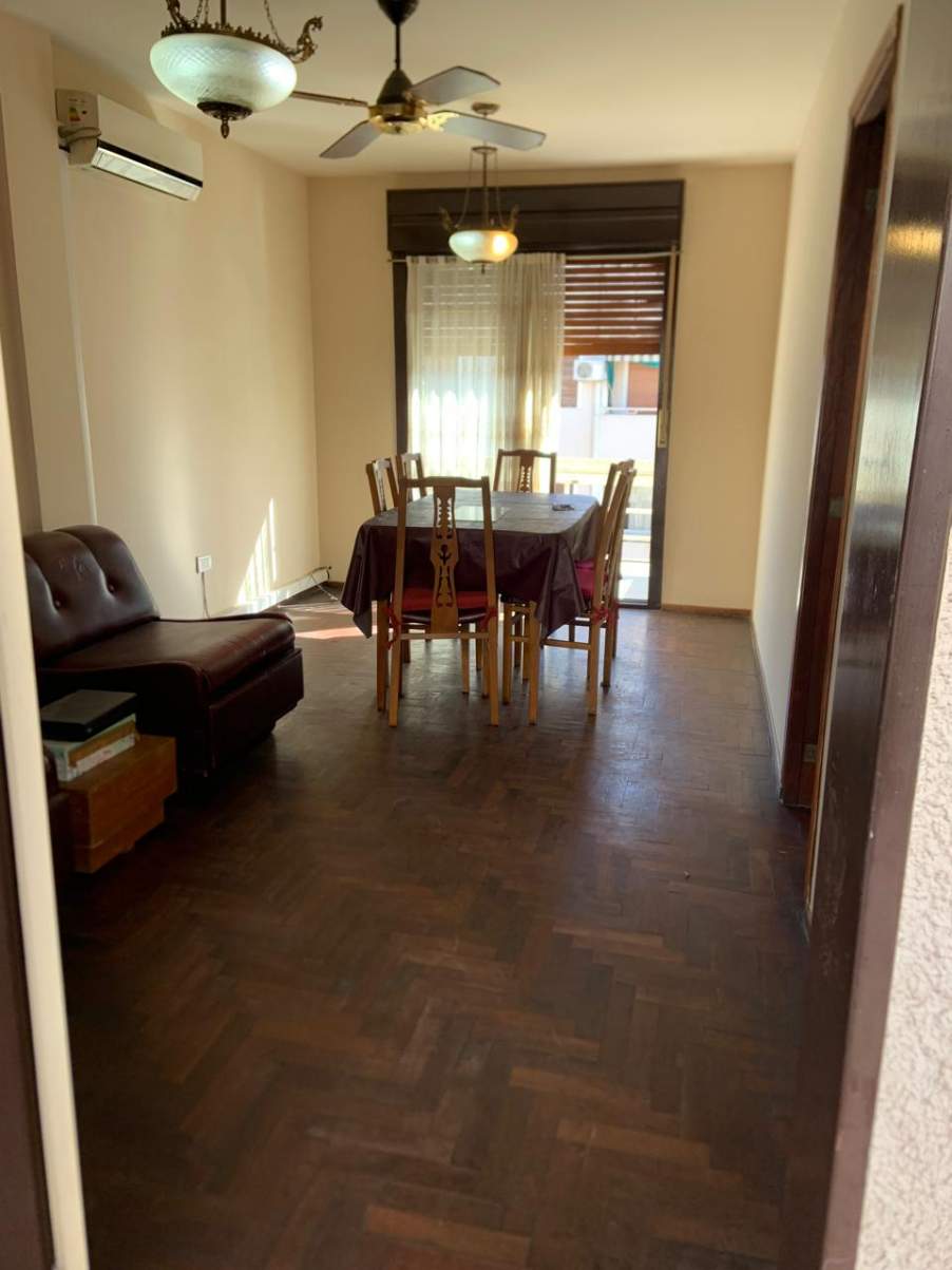 Excelente ubicación . Dpto. 2 Dor. Mas Cochera independiente. Zona Centro Villa Carlos Paz