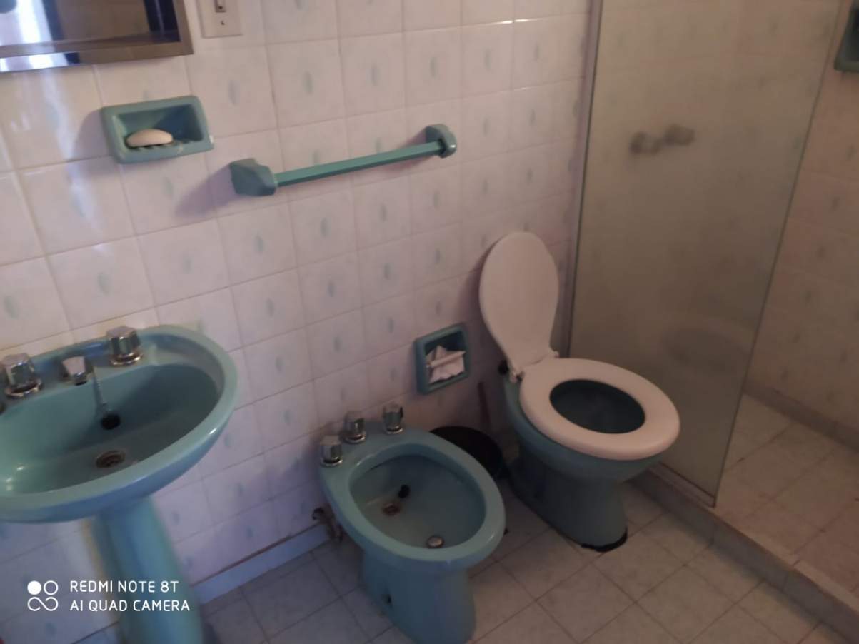 Excelente ubicación . Dpto. 2 Dor. Mas Cochera independiente. Zona Centro Villa Carlos Paz