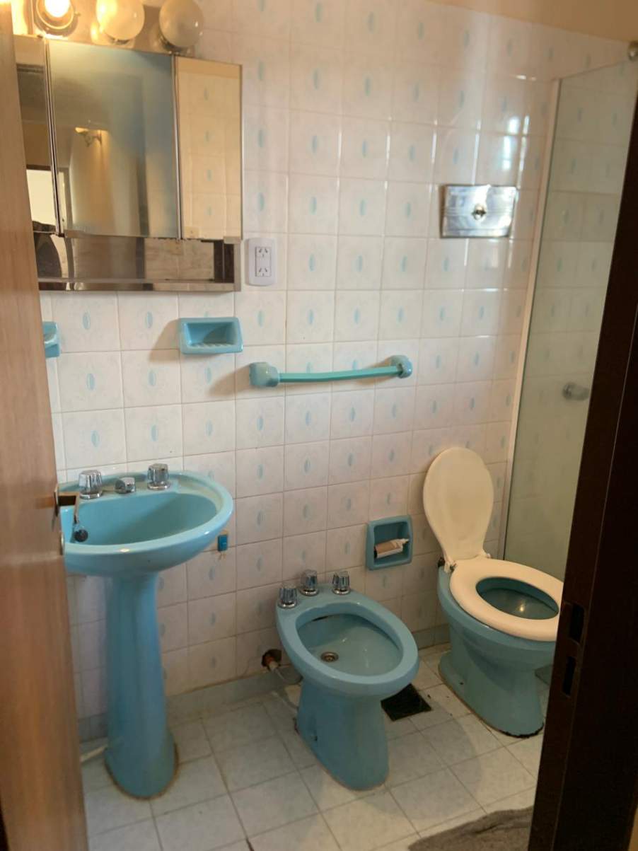 Excelente ubicación . Dpto. 2 Dor. Mas Cochera independiente. Zona Centro Villa Carlos Paz