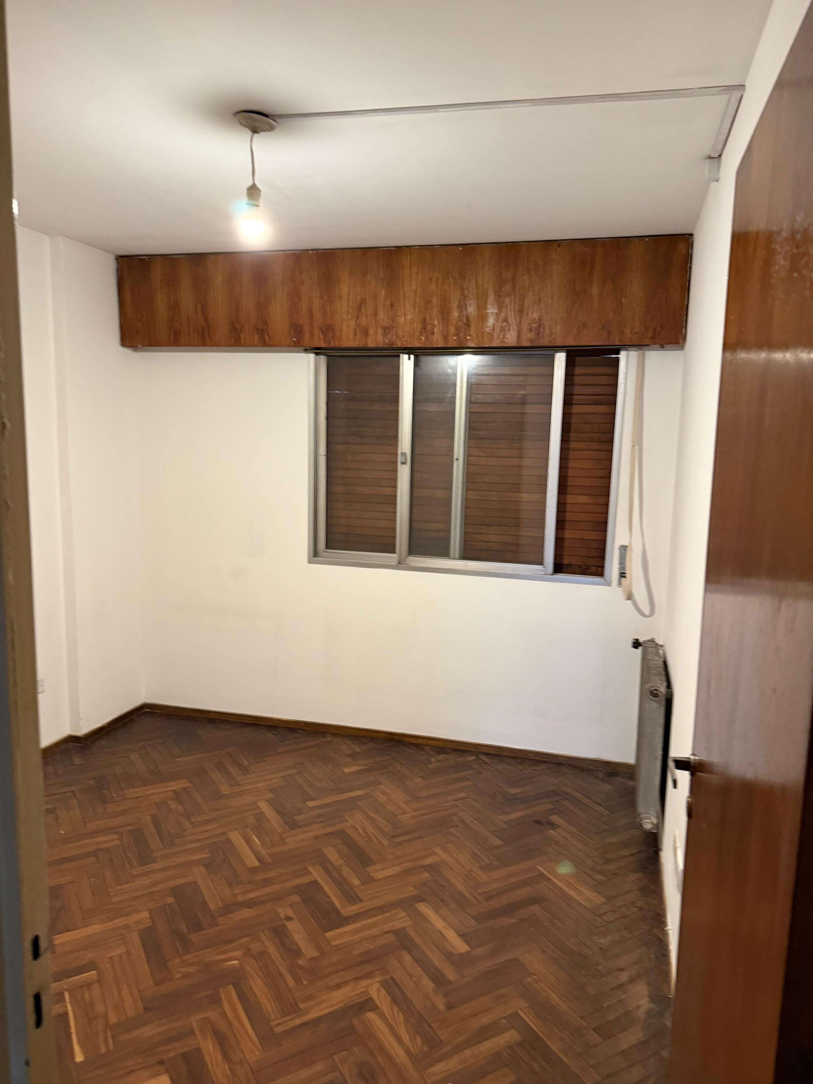 AMPLIO DEPTO EN PLENO CENTRO