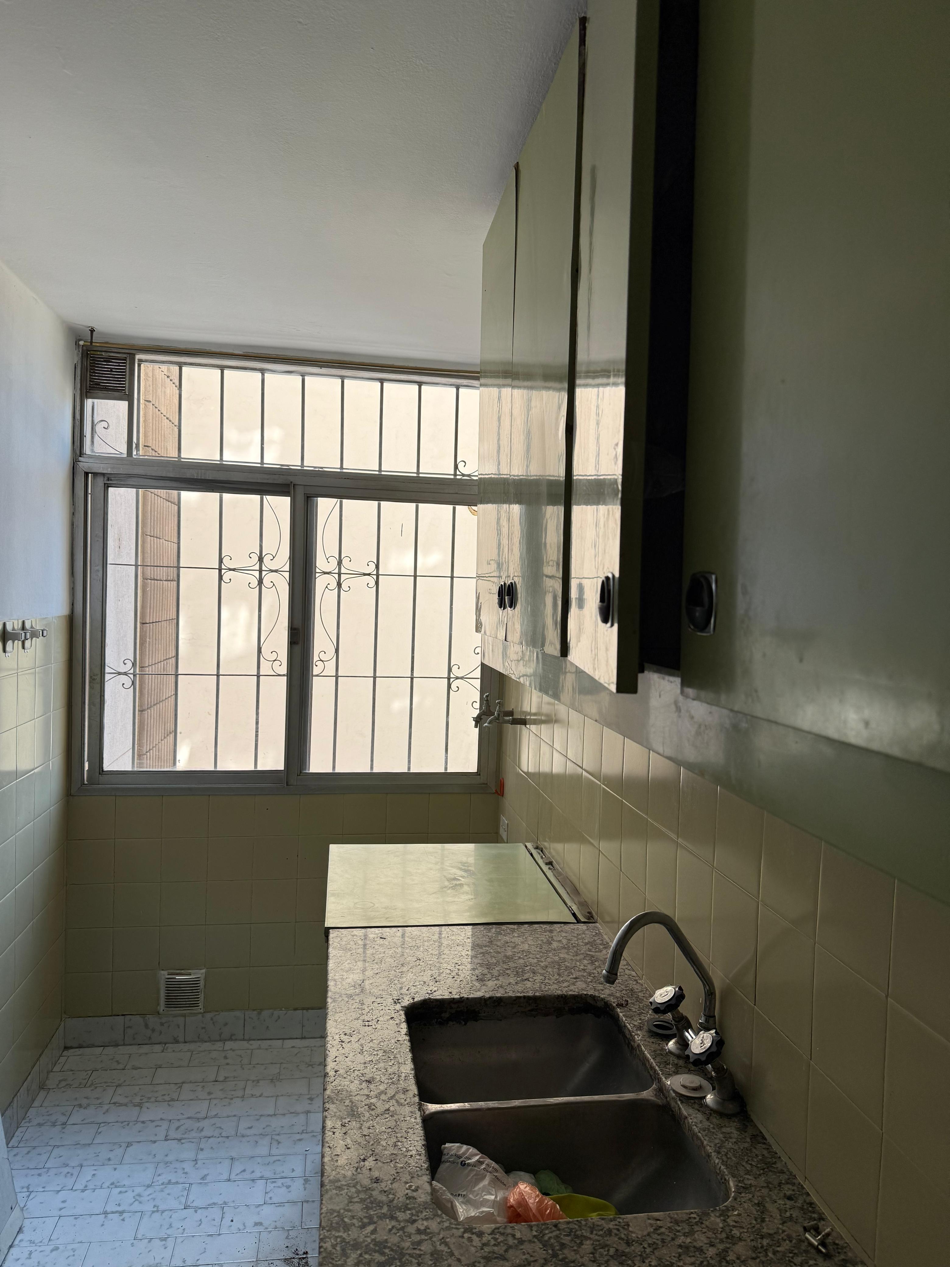 AMPLIO DEPTO EN PLENO CENTRO