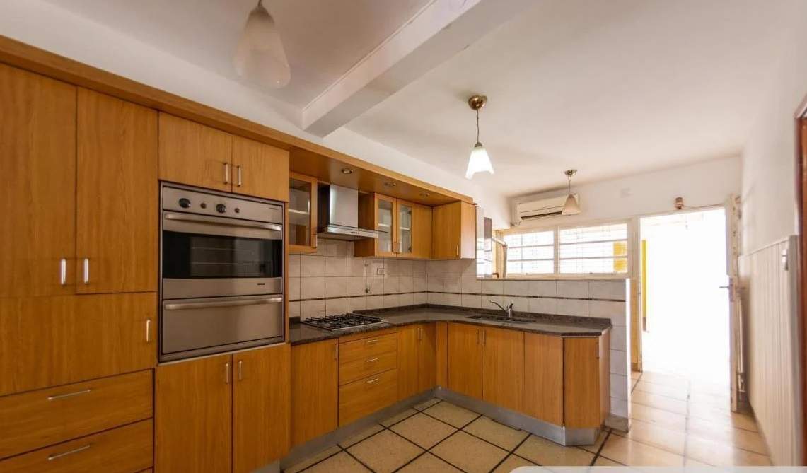 B JUNIORS - AMERICO VESPUCIO 1600 - 4 DORMITORIOS !!!