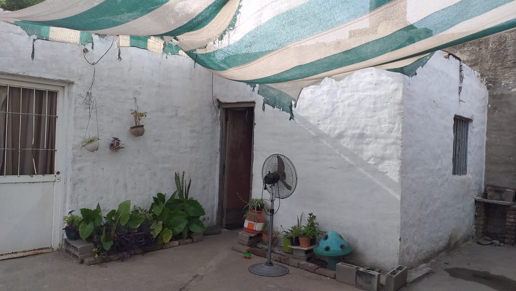 SE VENDE CASA ESQUINA B JOSÉ IGNACIO DÍAZ 4TA SECC