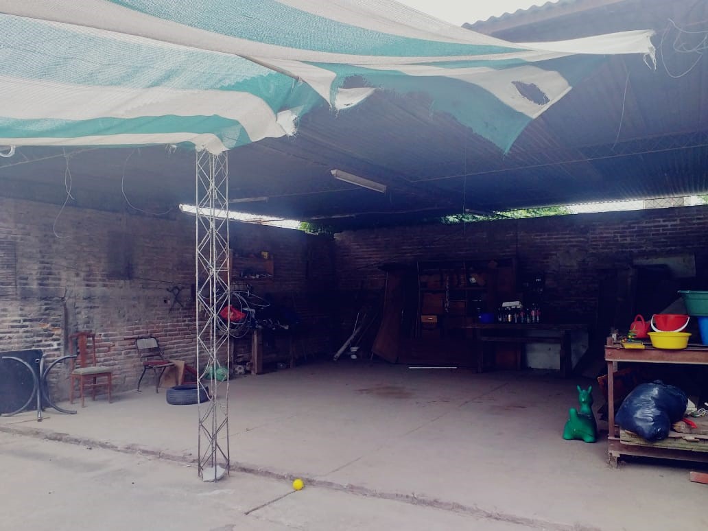 SE VENDE CASA ESQUINA B JOSÉ IGNACIO DÍAZ 4TA SECC