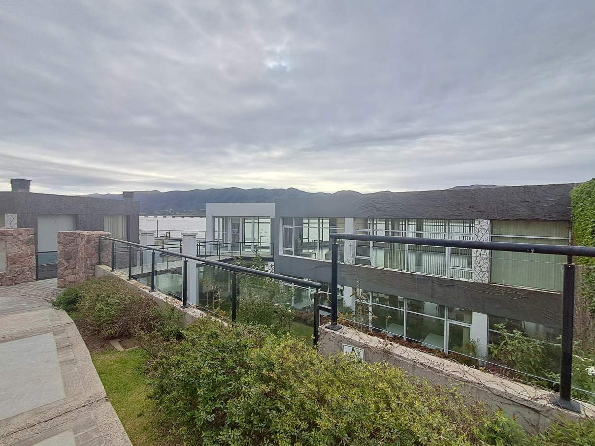 LIQUIDO  ... !!! DOS DORM AMOBLADO . BALCON CON VISTA AL LAGO