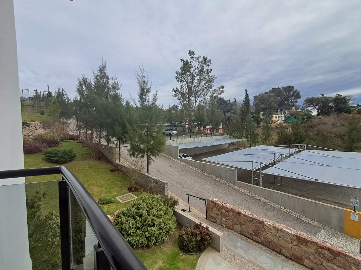 LIQUIDO  ... !!! DOS DORM AMOBLADO . BALCON CON VISTA AL LAGO