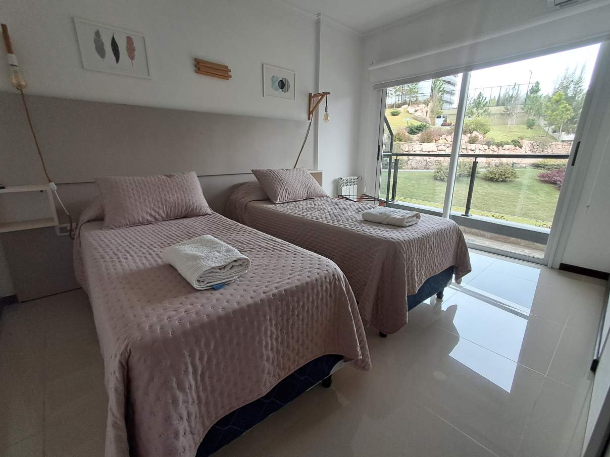 LIQUIDO  ... !!! DOS DORM AMOBLADO . BALCON CON VISTA AL LAGO