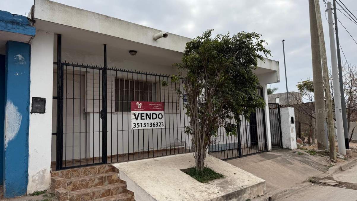 Casa en Alquiler 2 dormitorios en Barrio General Pueyrredon