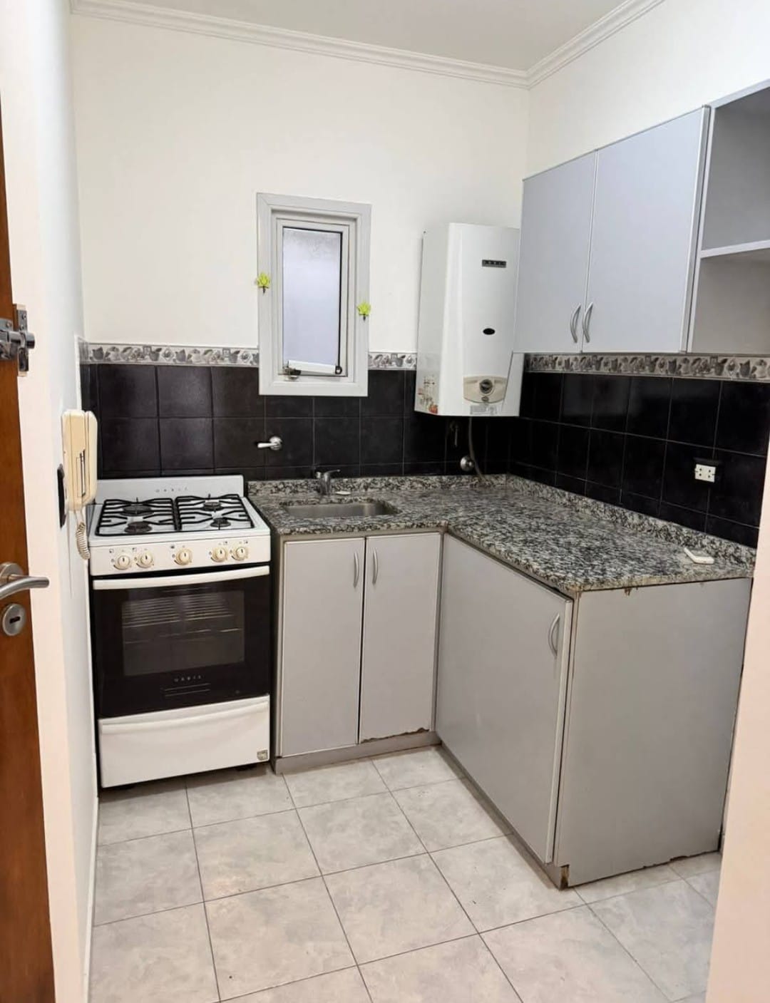 Departamento en venta, 2 dormitorios, pileta, cochera. Villa Carlos Paz.