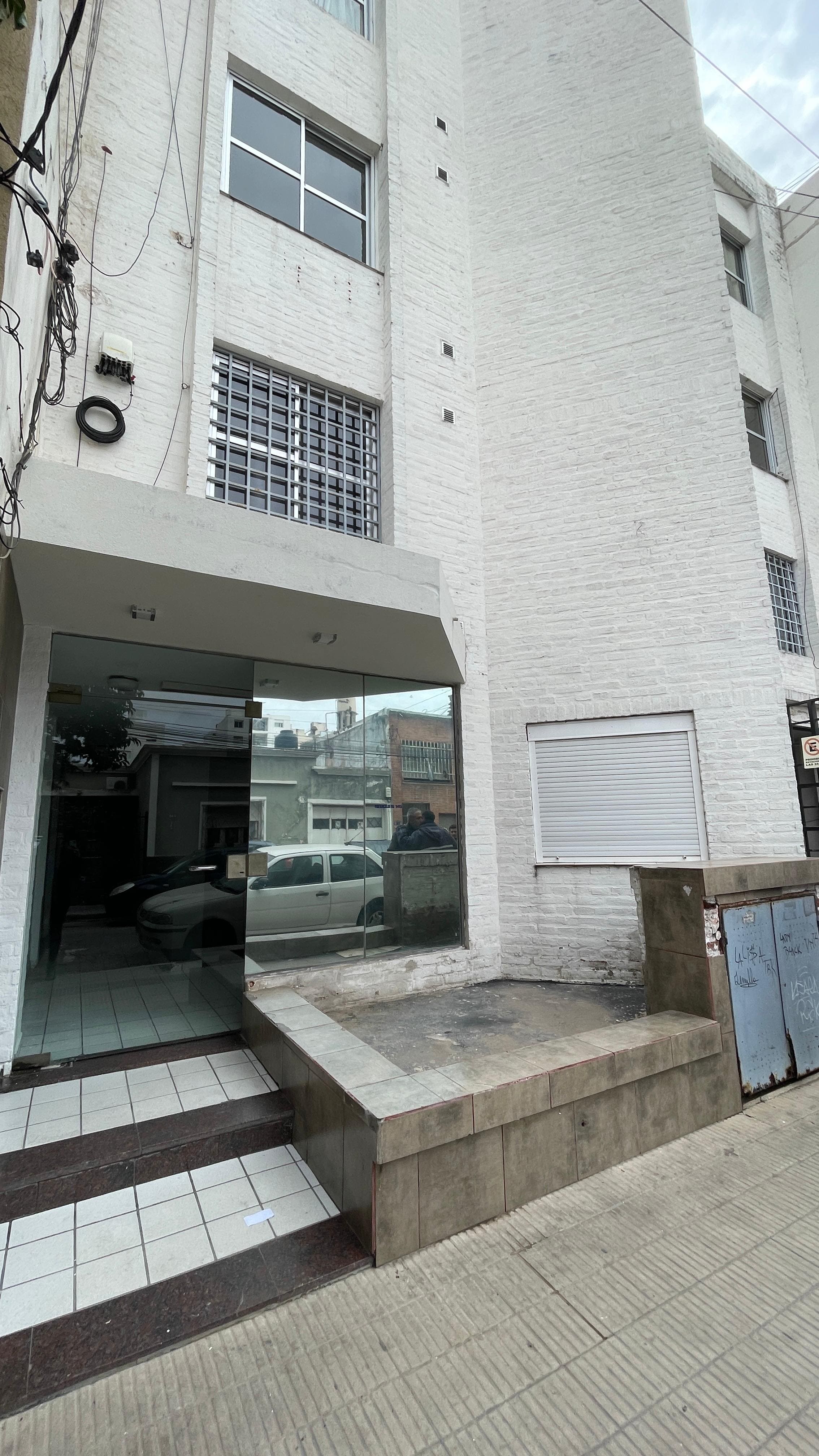 ALBERDI - Neuquen 145 - 1 Dormitorio Desocupado c Escritura