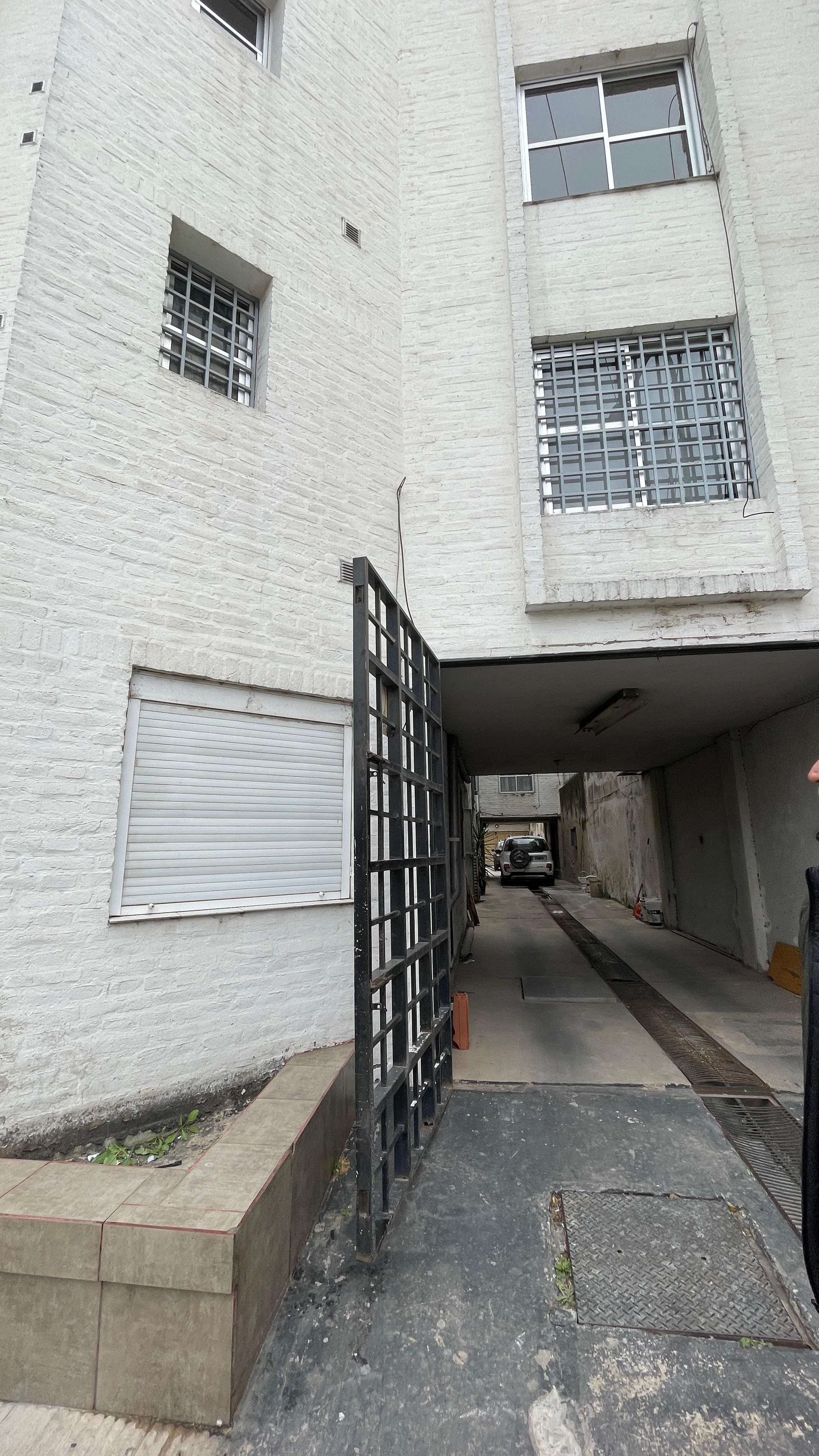 ALBERDI - Neuquen 145 - 1 Dormitorio Desocupado c Escritura