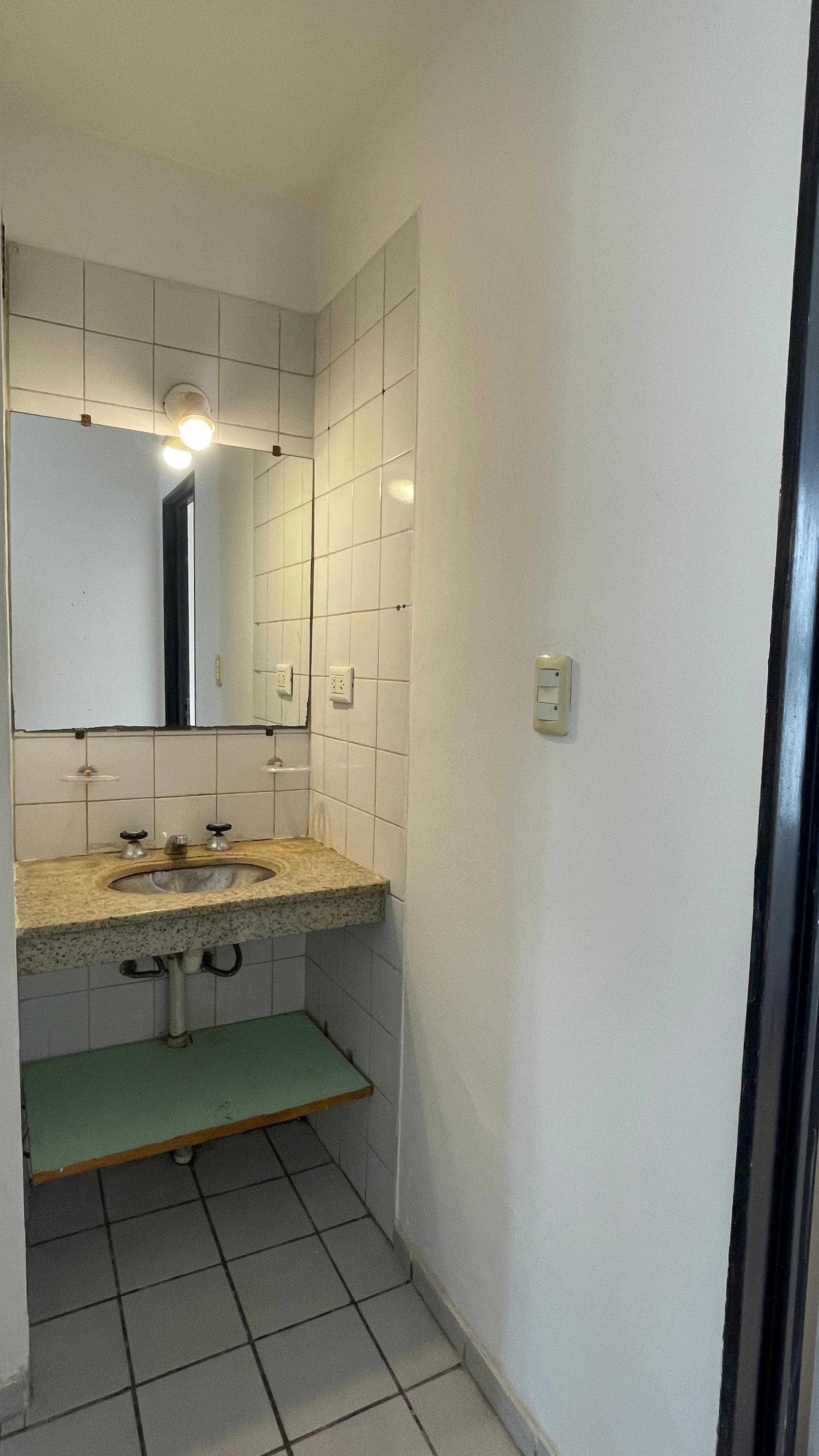 ALBERDI - Neuquen 145 - 1 Dormitorio Desocupado c Escritura