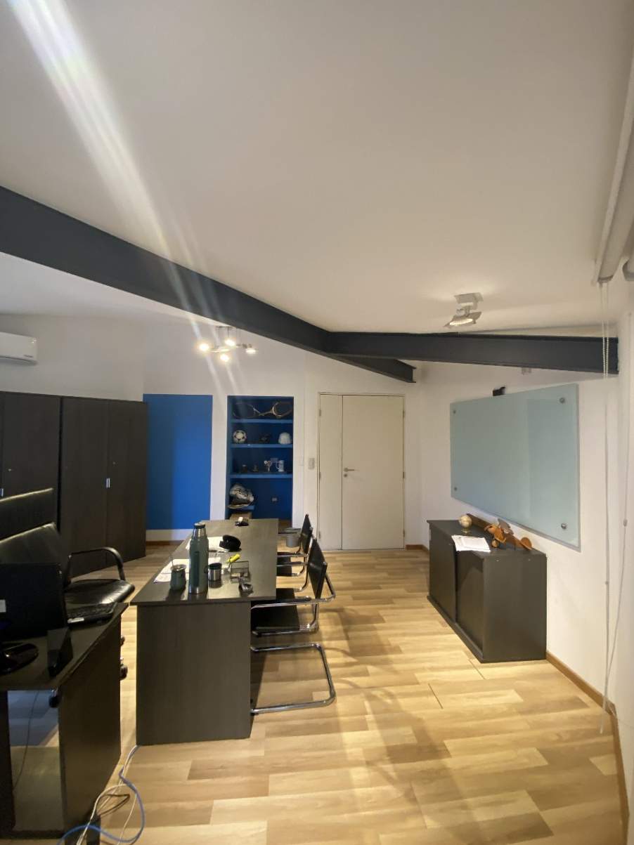 INMUEBLE USO COMERCIAL . 942M2 CUBIERTOS . EXCELENTE UBICACION!
