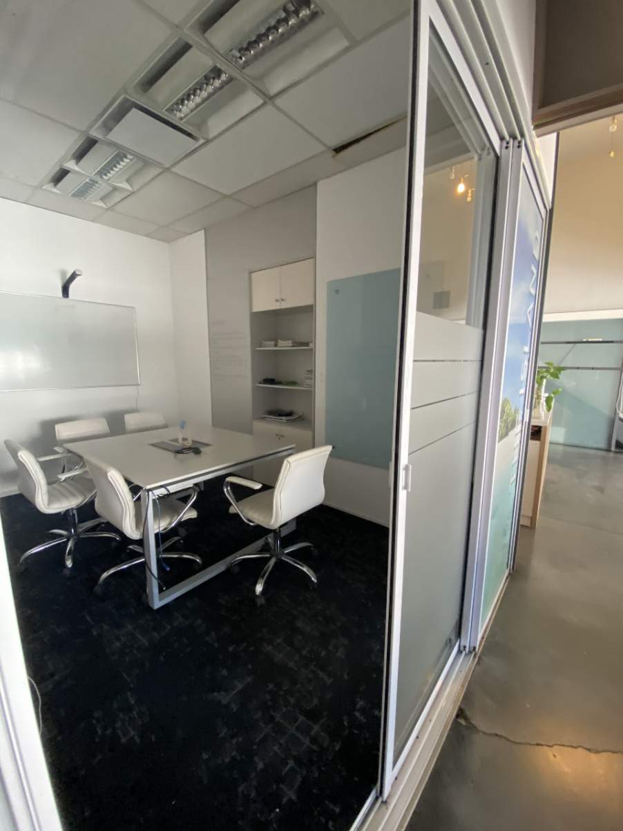 INMUEBLE USO COMERCIAL . 942M2 CUBIERTOS . EXCELENTE UBICACION!
