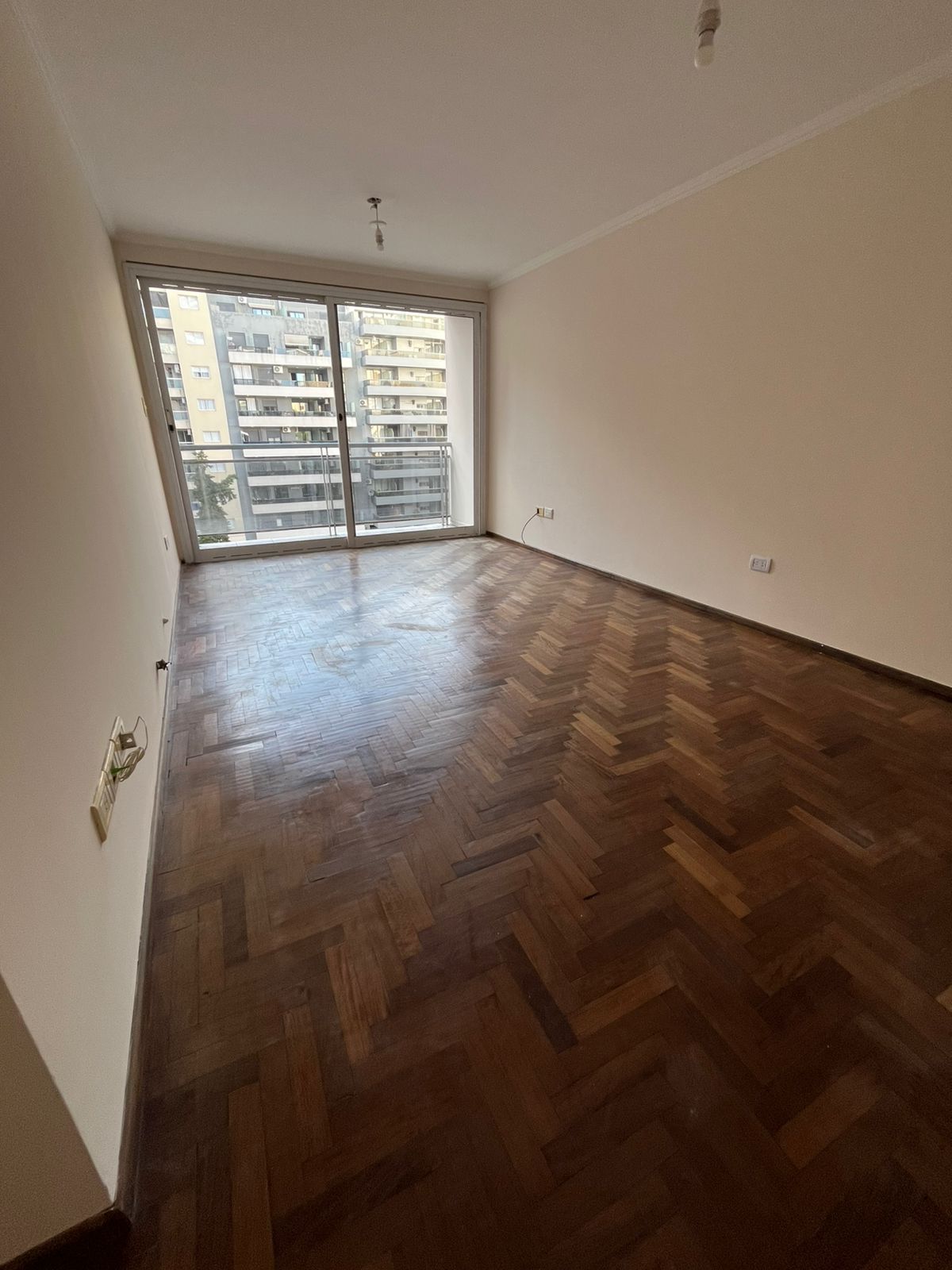 NUEVA CORDOBA 1 DORMITORIO CON AMPLIO BALCÓN -BS AS 1035- EXCELENTE UBICACIÓN