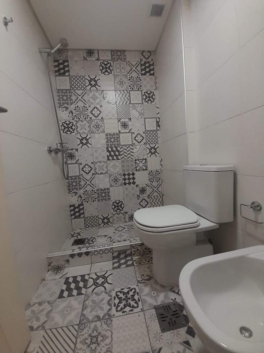 ALQ 1 Dorm 2 coheras balcon con asador, SUM Piscina