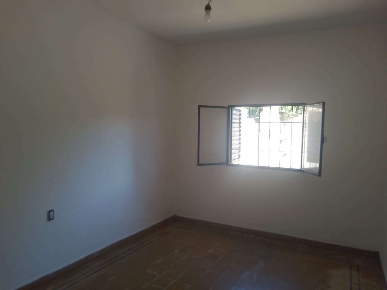 Guiñazu - Casa en Alquiler de 2 dormitorios