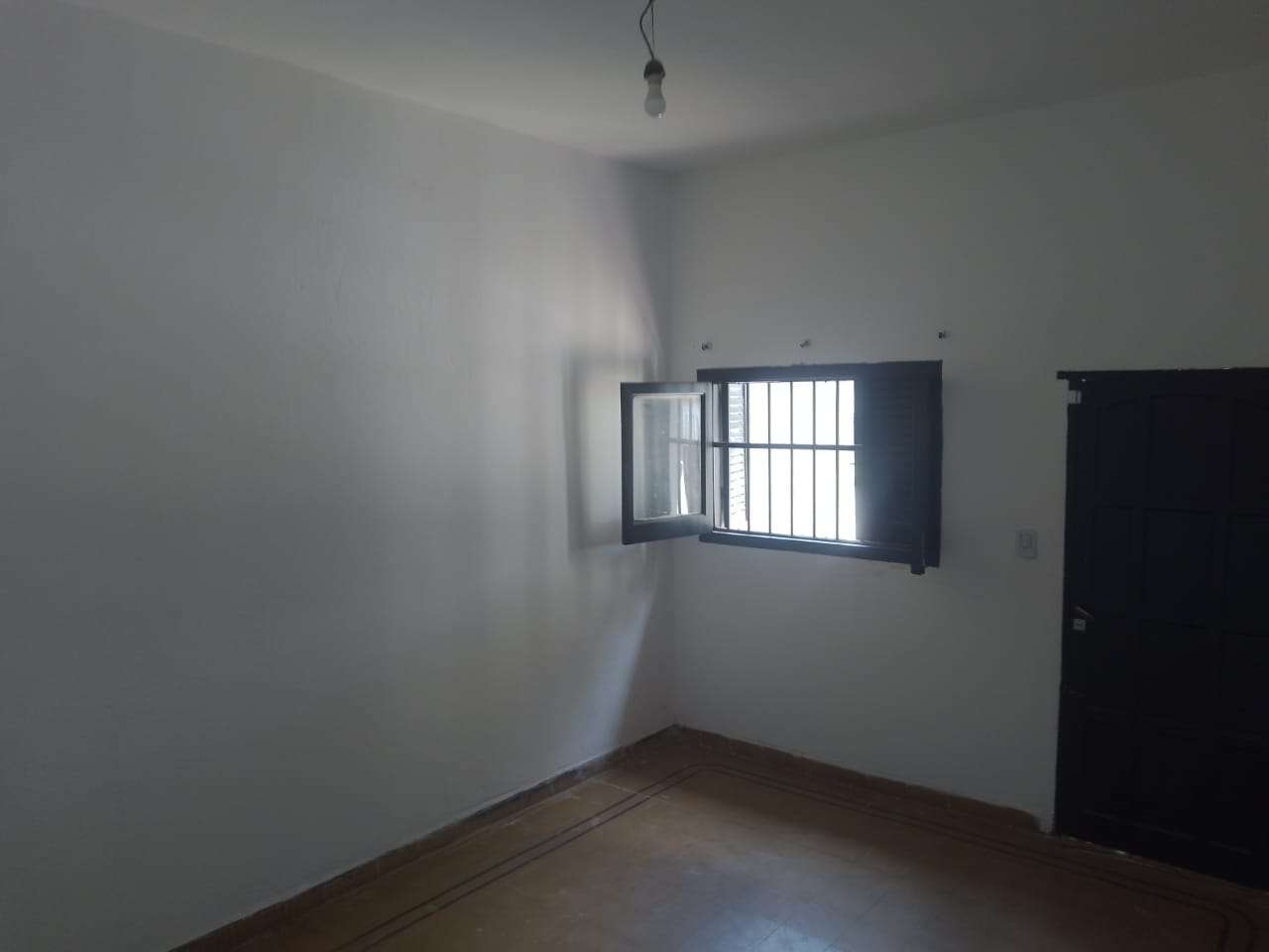 Guiñazu - Casa en Alquiler de 2 dormitorios