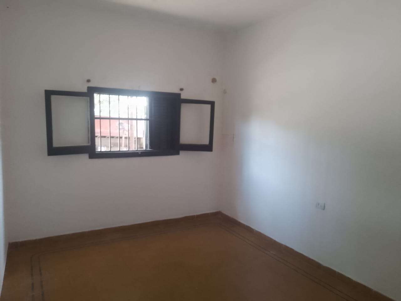 Guiñazu - Casa en Alquiler de 2 dormitorios