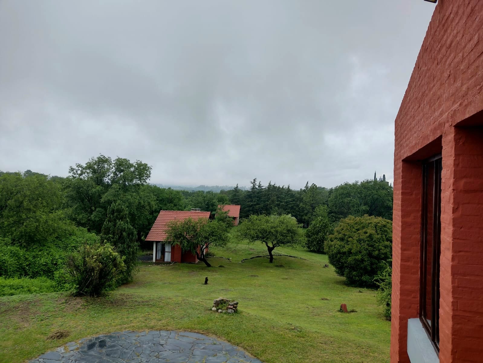 ALQUILER Complejo de cabañas, club house, confitería y restaurant