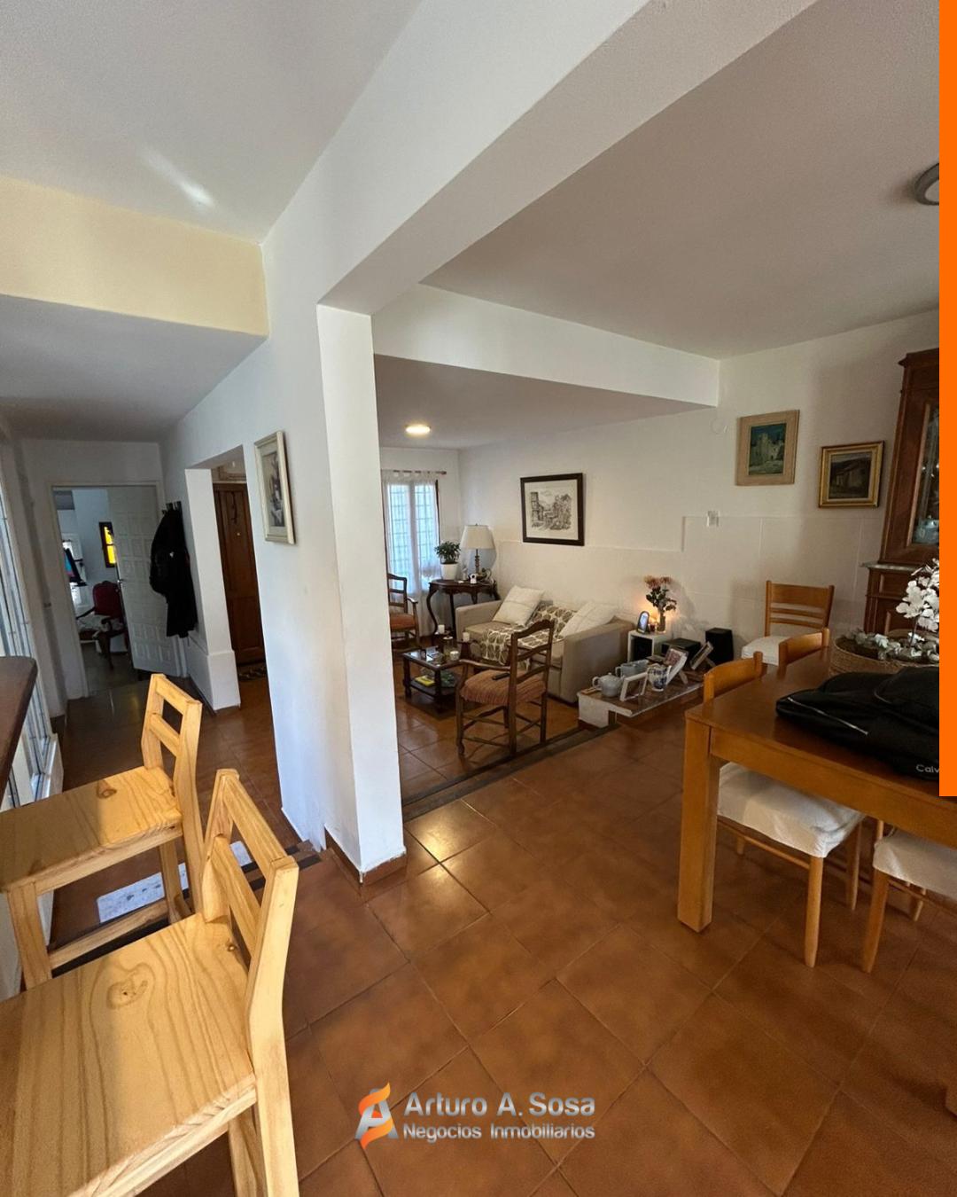 CASA EN VENTA 4 DORMITORIOS URCA