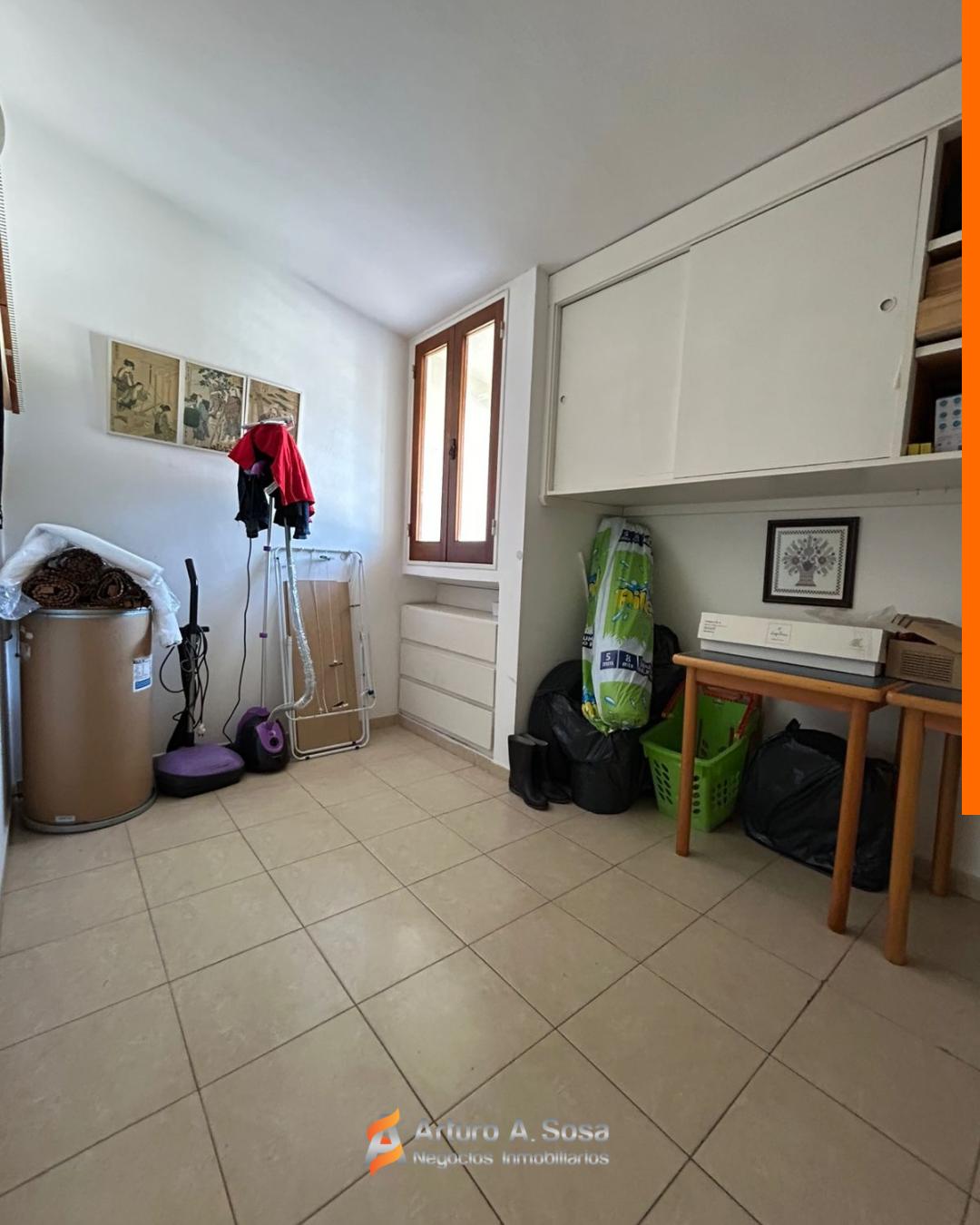 CASA EN VENTA 4 DORMITORIOS URCA