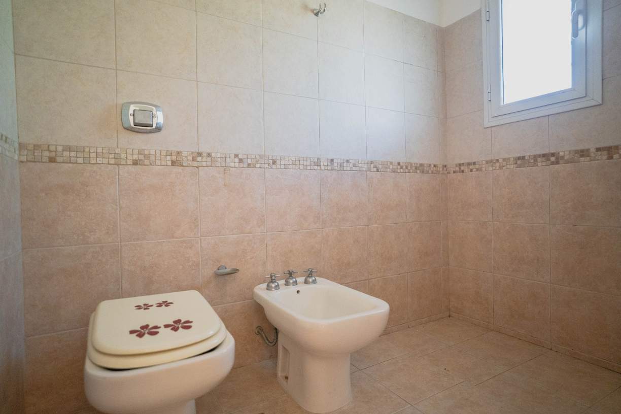 VENTA NUEVO JARDINES DEL BOULEVARD CON SEGURIDAD 24 HS