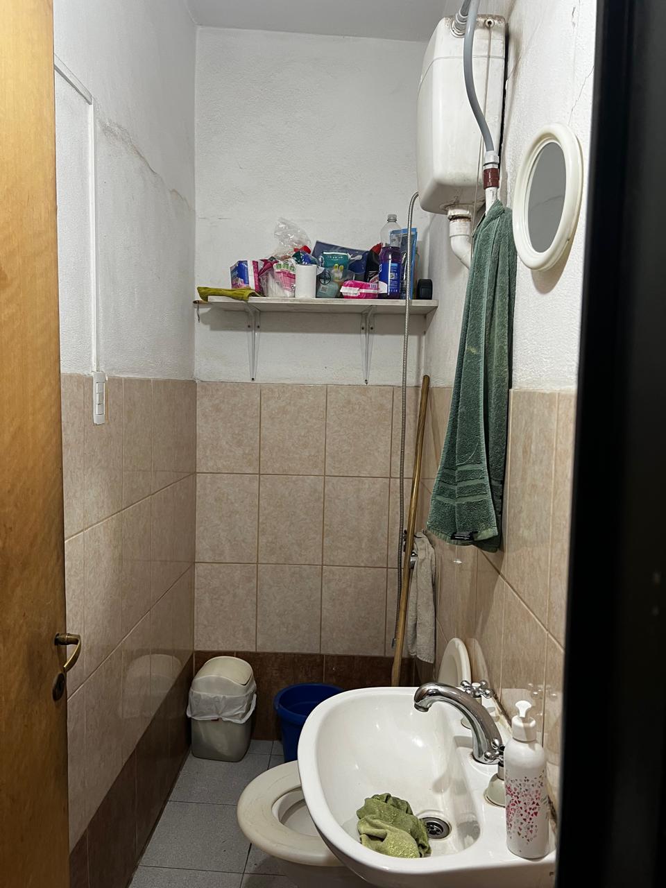 Excelente inversión una propiedad con 2 locales comerciales en zona comercial Bv los Alemanes