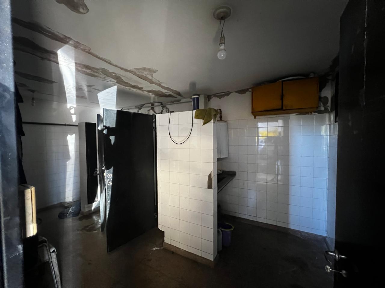 Excelente inversión una propiedad con 2 locales comerciales en zona comercial Bv los Alemanes