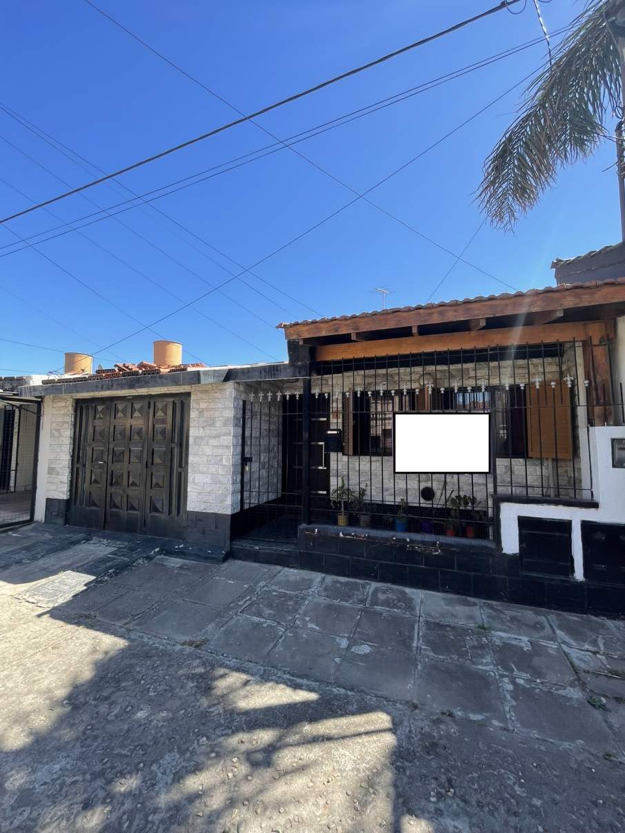 VENTA CASA- 3 Dorm- ESCRITURA- B Las Palmas