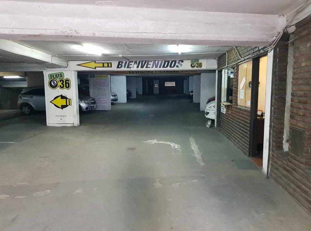 VENTA DE COCHERA CALLE COLON 836