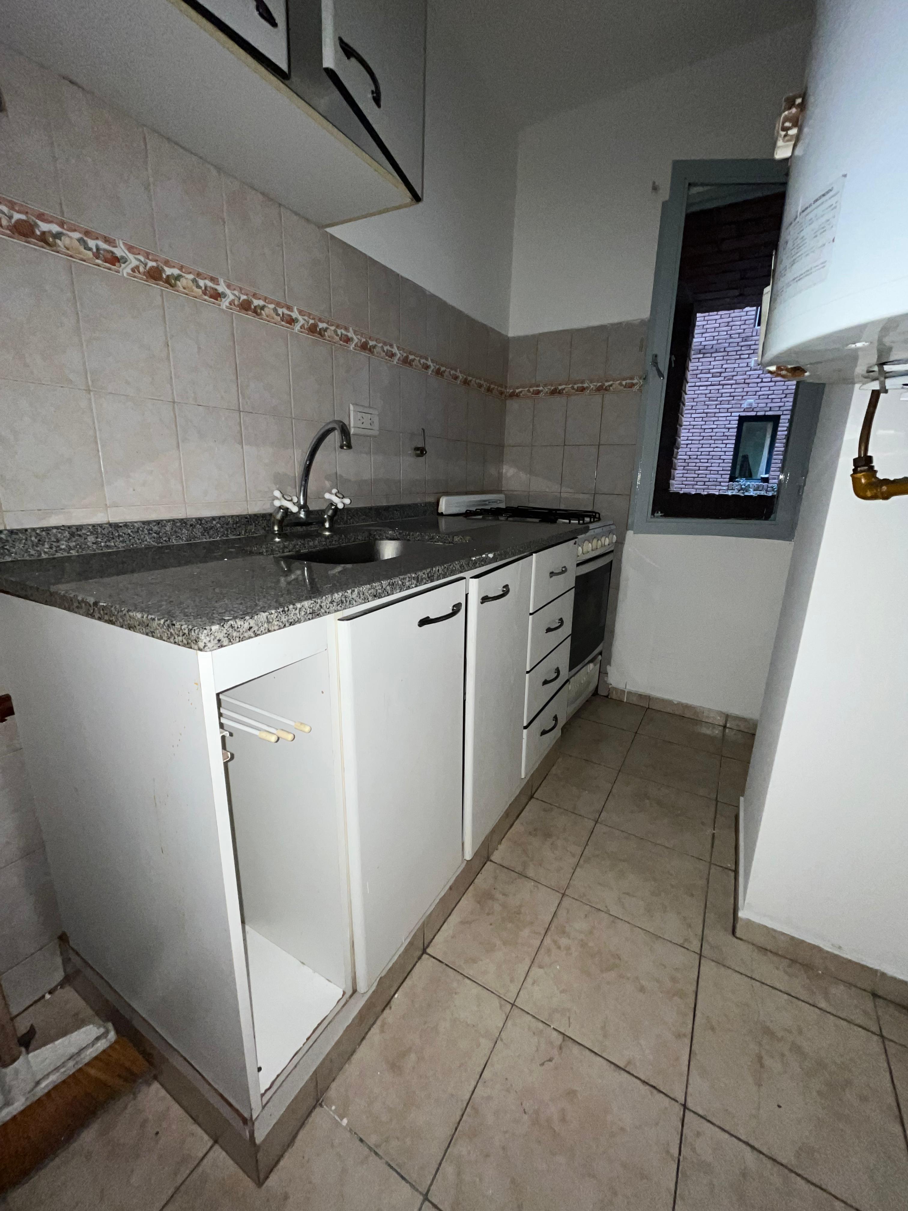 Monoambiente en alquiler en Nueva Córdoba con balcón interno  Rondeau 541