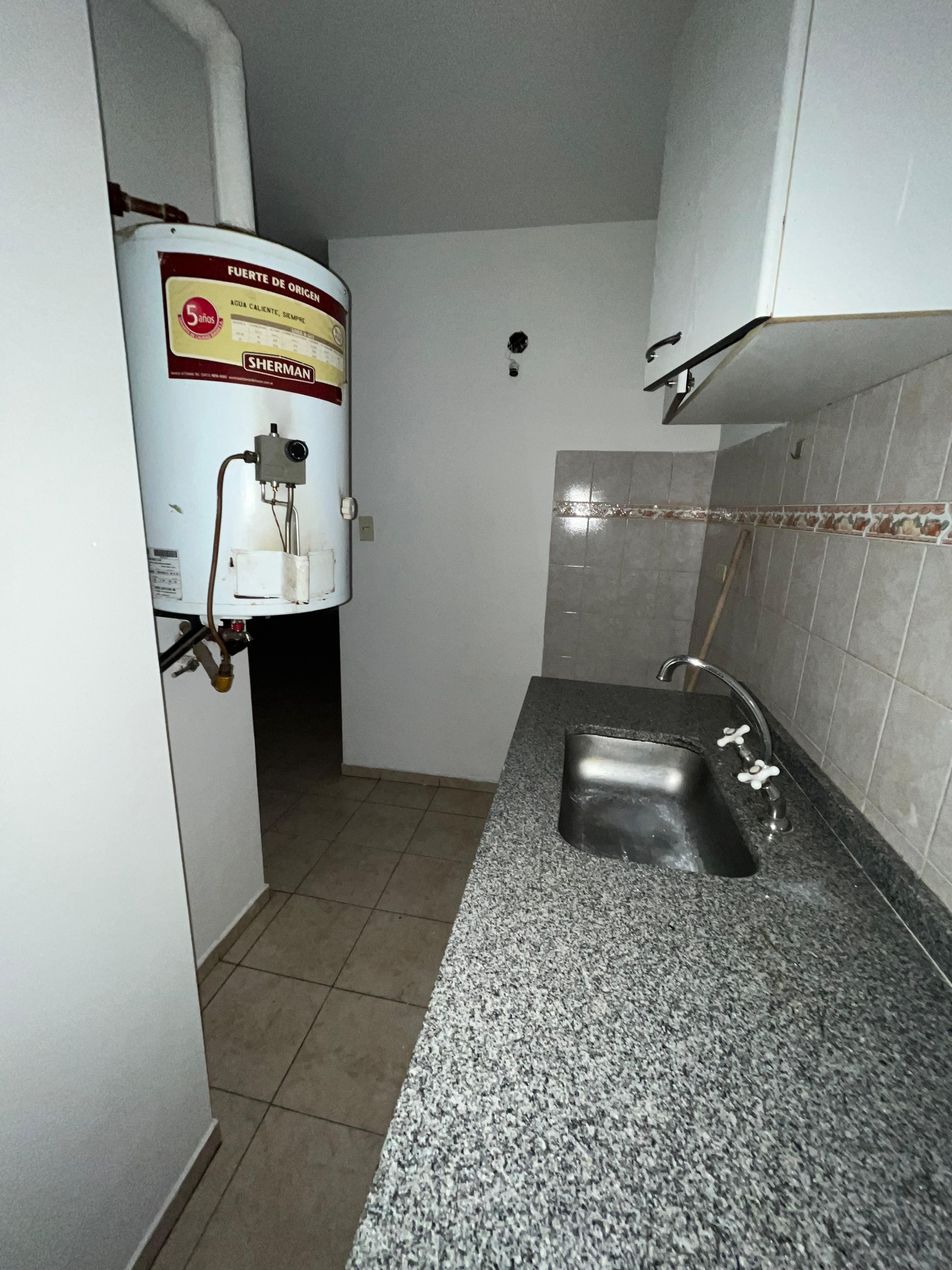 Monoambiente en alquiler en Nueva Córdoba con balcón interno  Rondeau 541