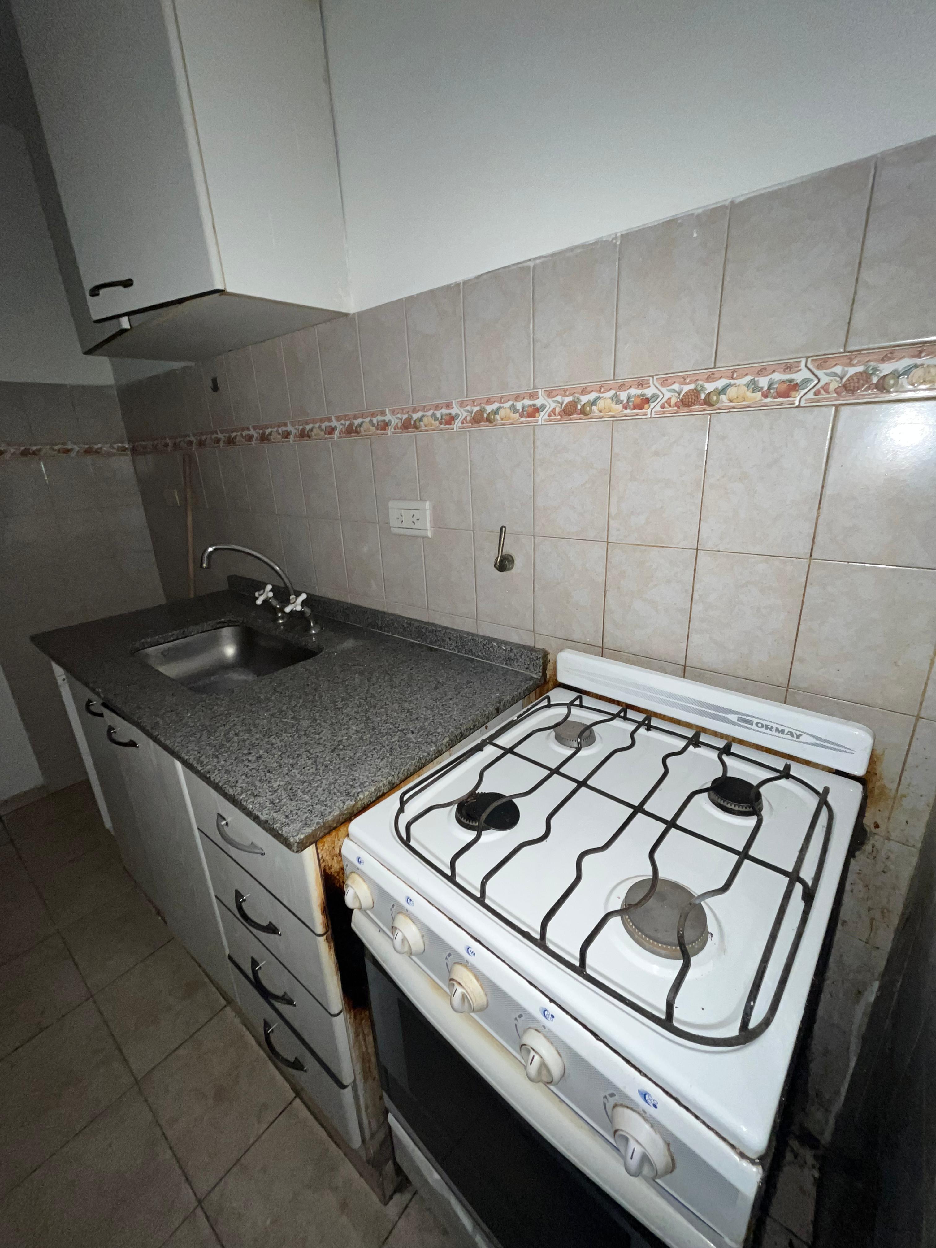 Monoambiente en alquiler en Nueva Córdoba con balcón interno  Rondeau 541