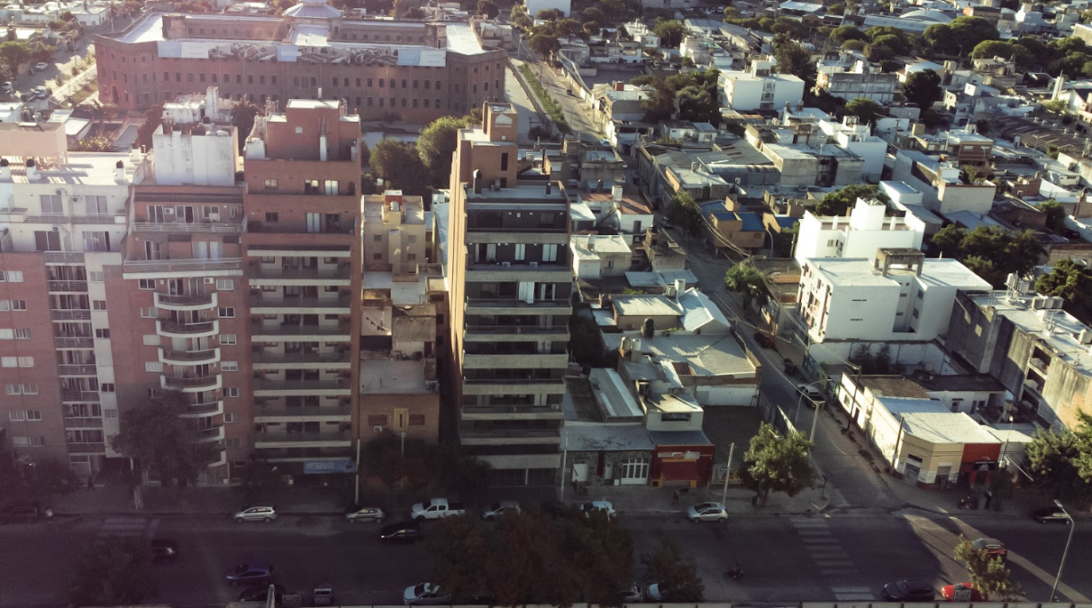 Nueva Córdoba - a Estrenar - Departamento Frente en Piso Alto a Estrenar