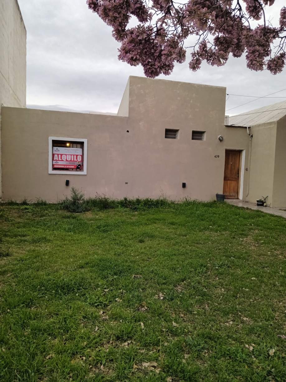 CASA EN ALQUILER DE TRES DORM CON SERVICIOS INCLUIDOS