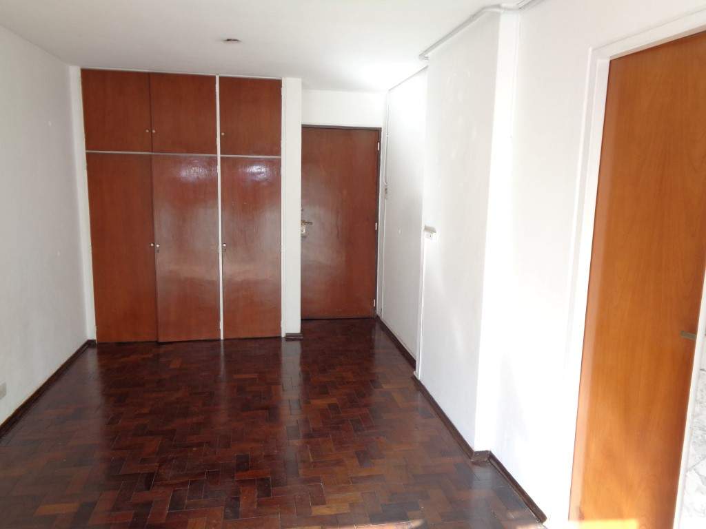 Centro - Departamento Externo Monoambiente, Amplio y Luminoso con Cocina Separada y Excelente Vista. A metros del Shopping Patio Olmos