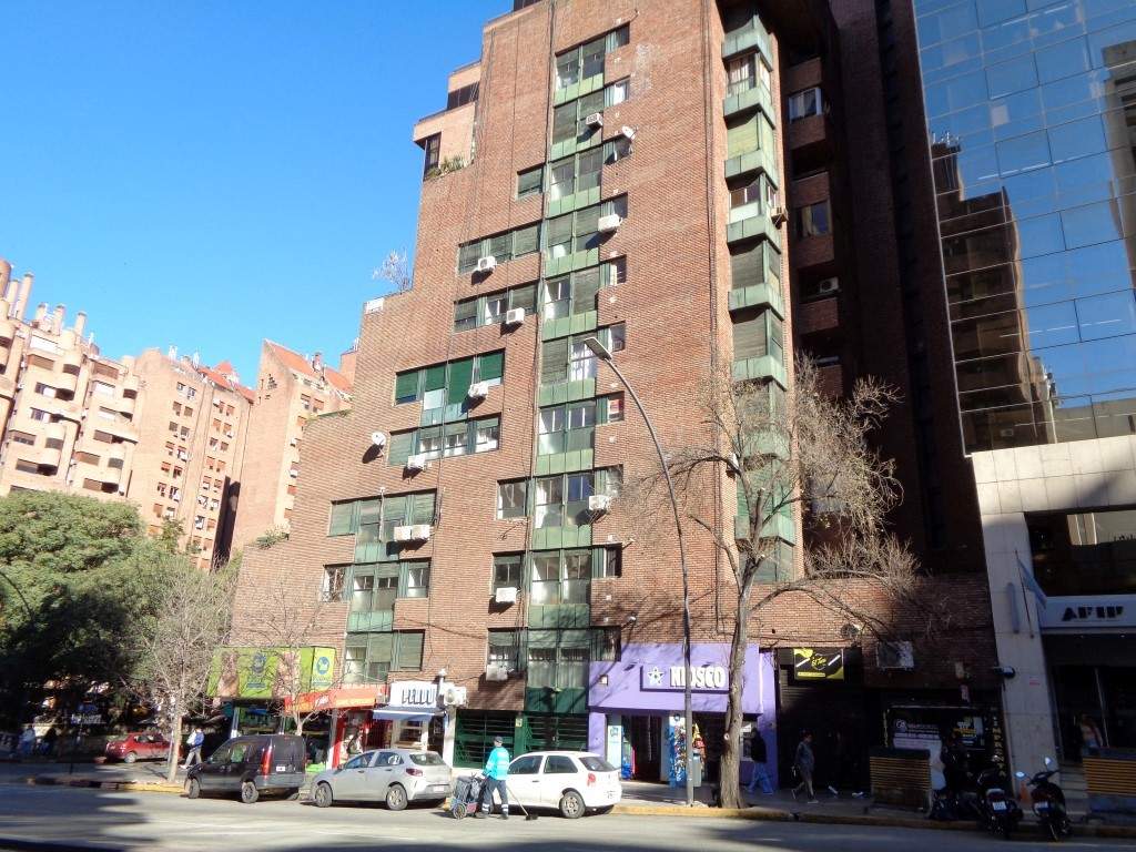 Centro - Departamento Externo Monoambiente, Amplio y Luminoso con Cocina Separada y Excelente Vista. A metros del Shopping Patio Olmos