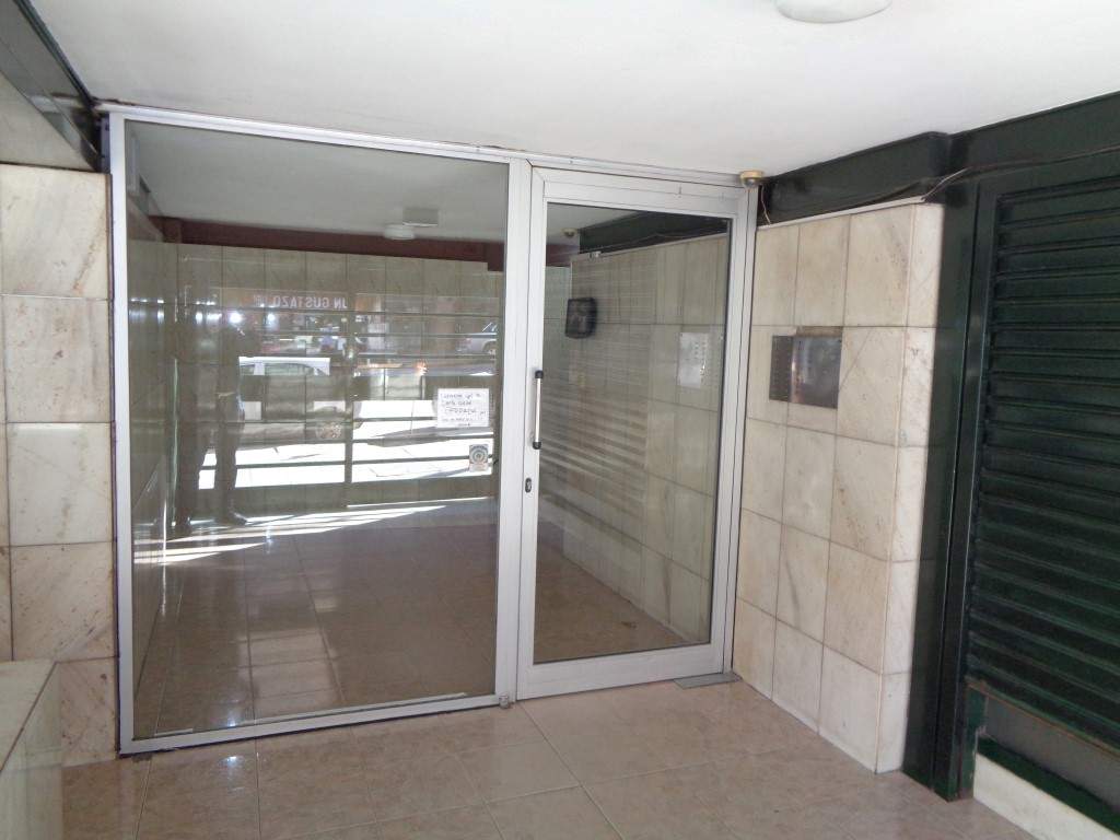 Centro - Departamento Externo Monoambiente, Amplio y Luminoso con Cocina Separada y Excelente Vista. A metros del Shopping Patio Olmos