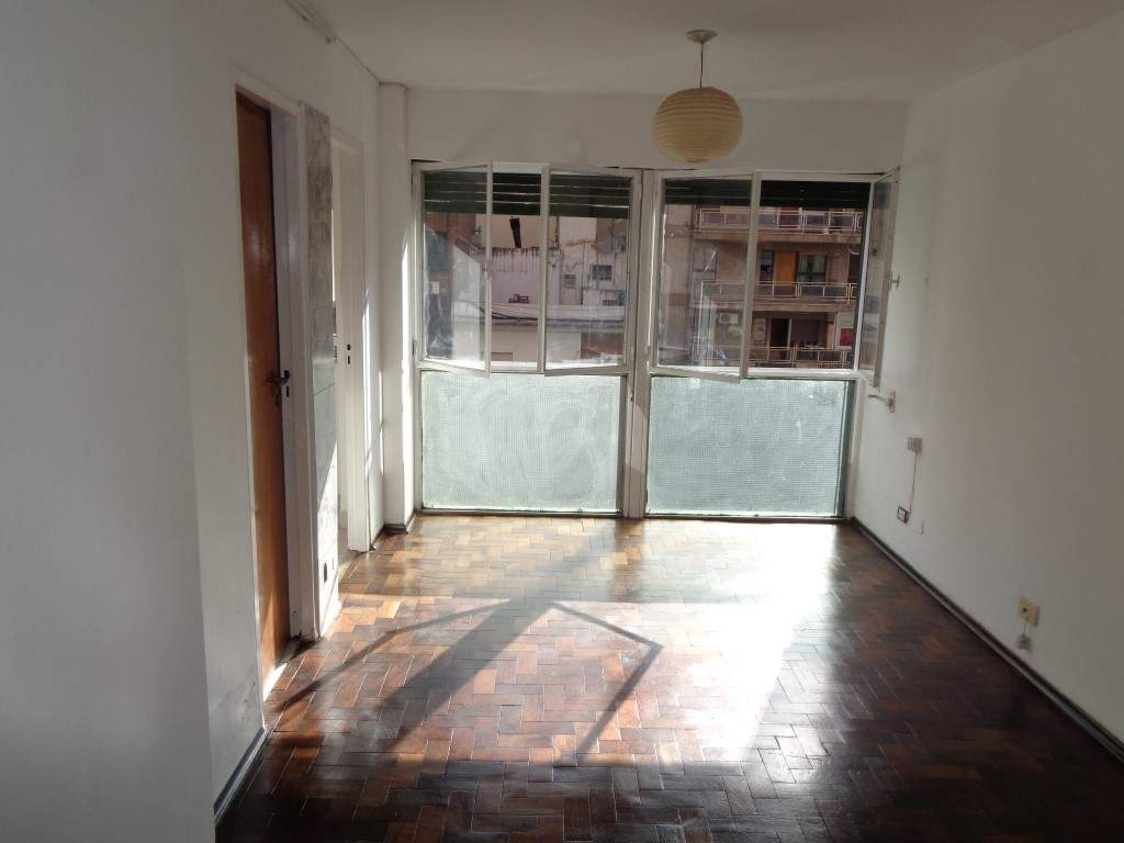 Centro - Departamento Externo Monoambiente, Amplio y Luminoso con Cocina Separada y Excelente Vista. A metros del Shopping Patio Olmos