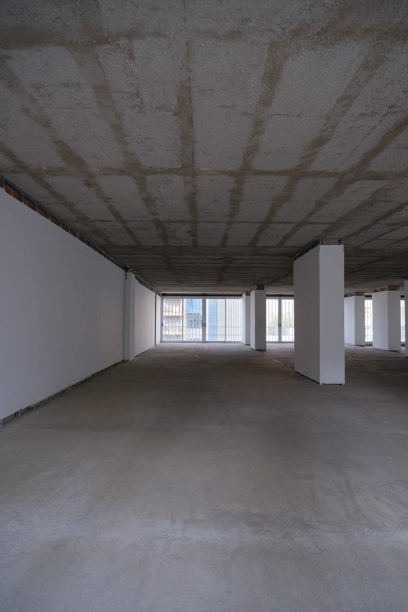 Edificio Coorporativo en Alquiler . 4581m2 Cubiertos Divisibles!