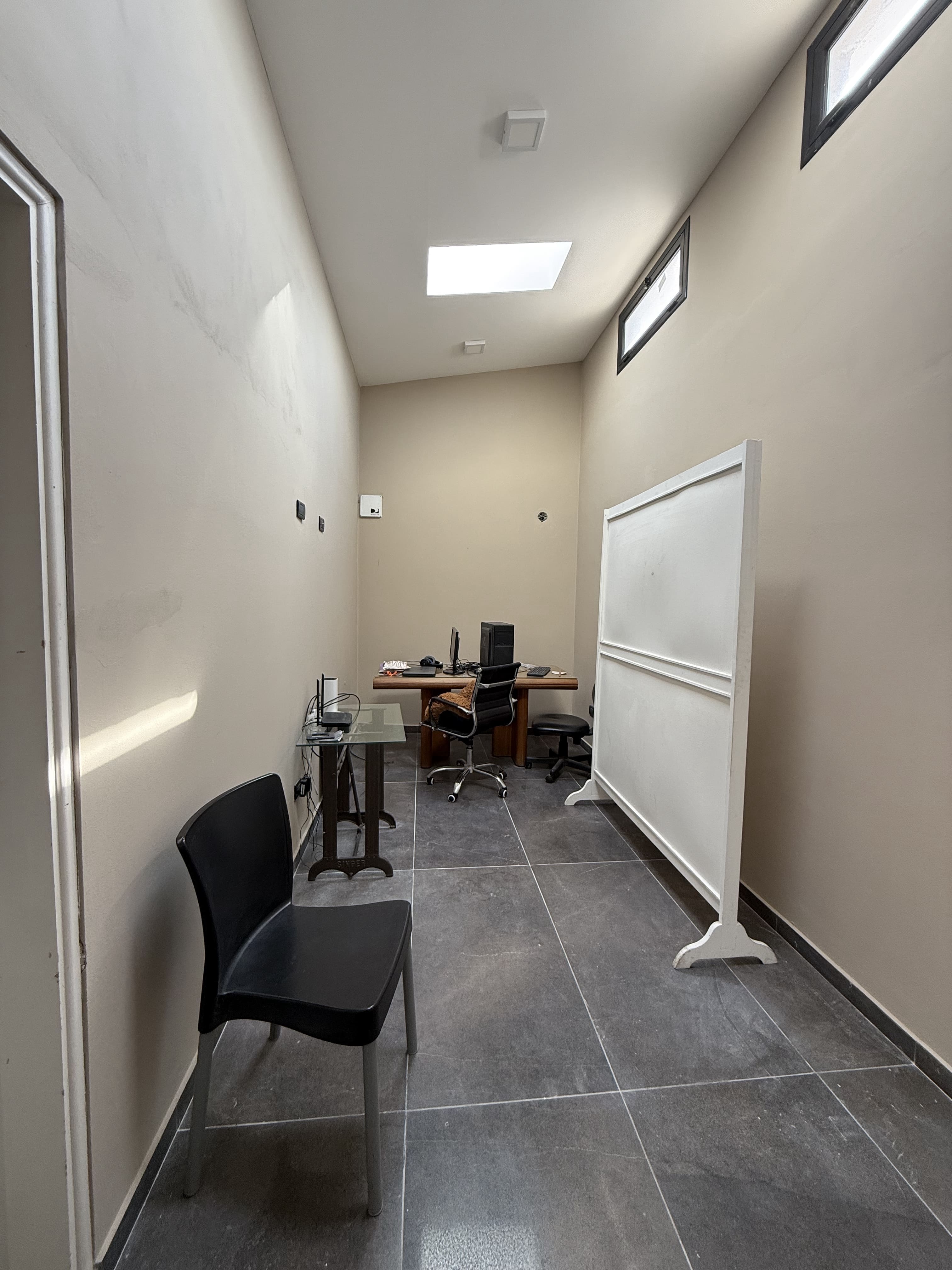 CASA VENTA MIRADORES 1 MANANTIALES CATEGORIA 3DOR PILETA 230m2 cub. 256m2 TERRENO